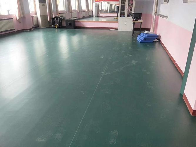 鄭州中原久圳舞蹈房專(zhuān)用高檔5㎜塑膠運(yùn)動(dòng)地板,幼兒園防滑耐磨地墊舞蹈